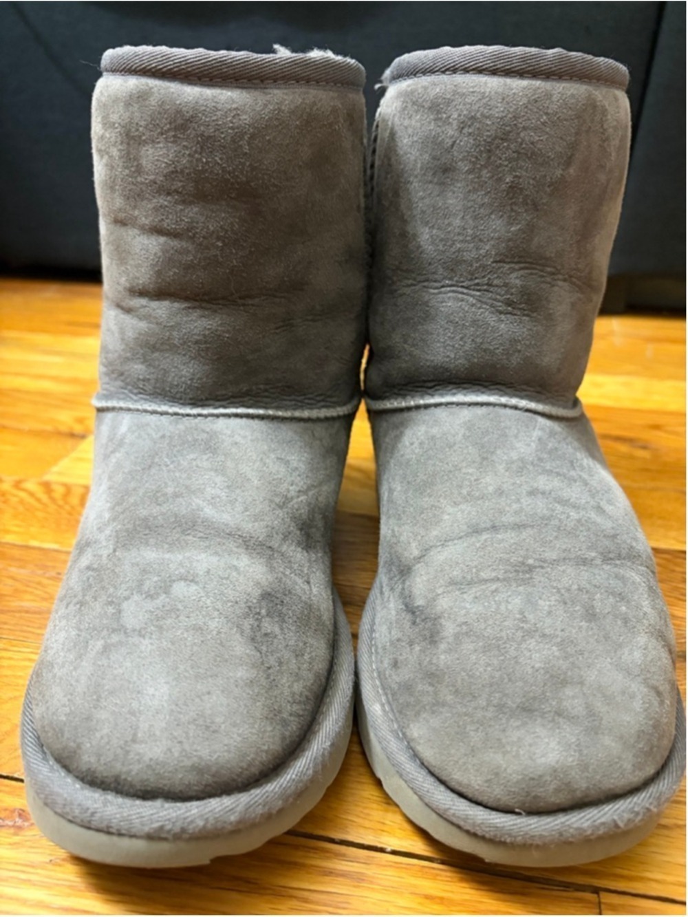 UGG Kids Classic II (1017703K) Size 5